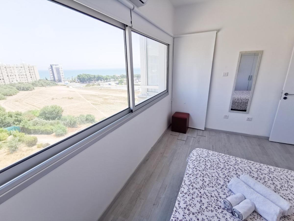 Mackenzie Seaview Paradise Larnaca Exterior photo